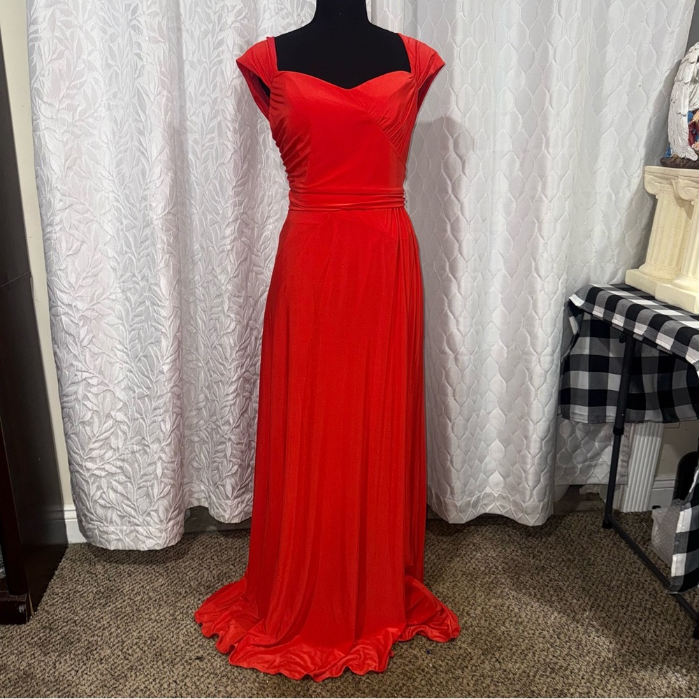 C5 RSVP Dark Orange Red Formal Bridesmaid Maxi Dress Train Size 14 Elegant prom